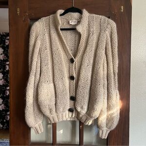Ann Wi 80s Cream Mohair/Wool Sweater (M)